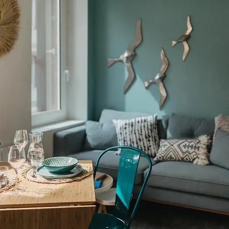 Studio Brique Bleue Avec Parking Prive Apartment *